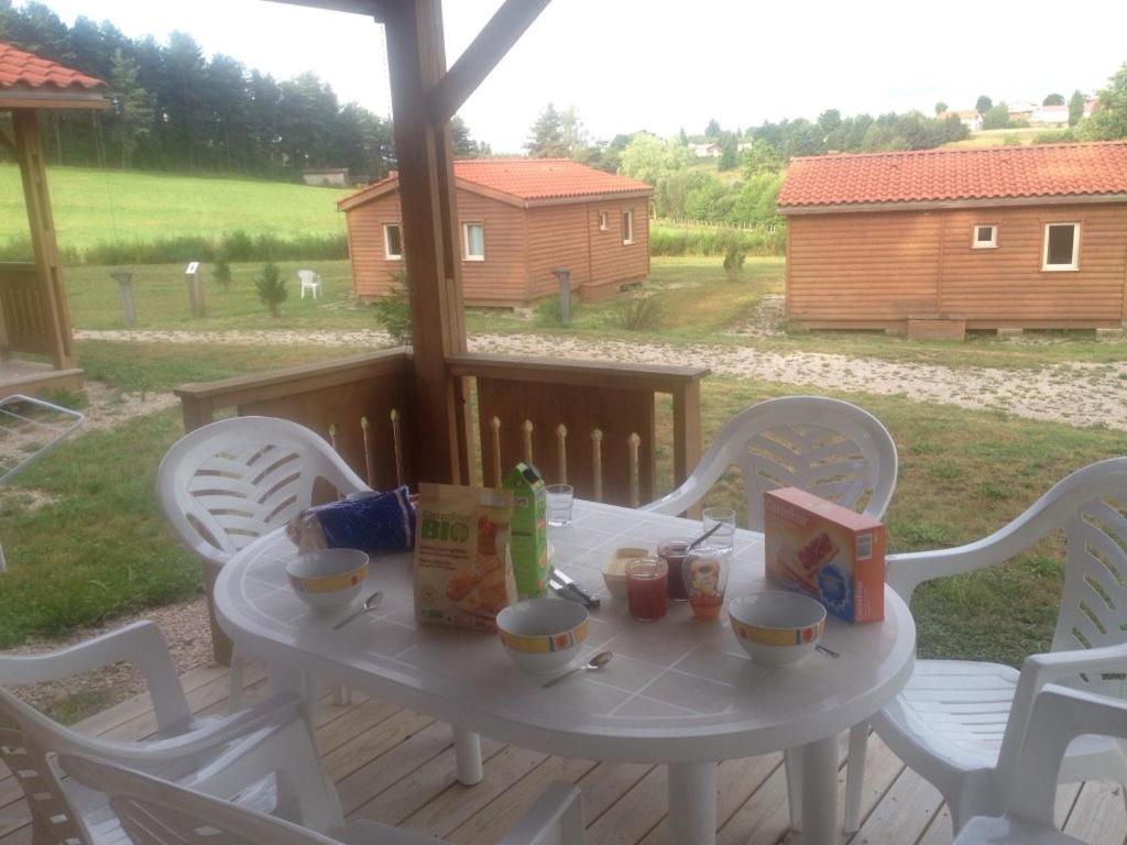 Les Chalets Du Haut-Forez Usson-en-Forez Eksteriør billede