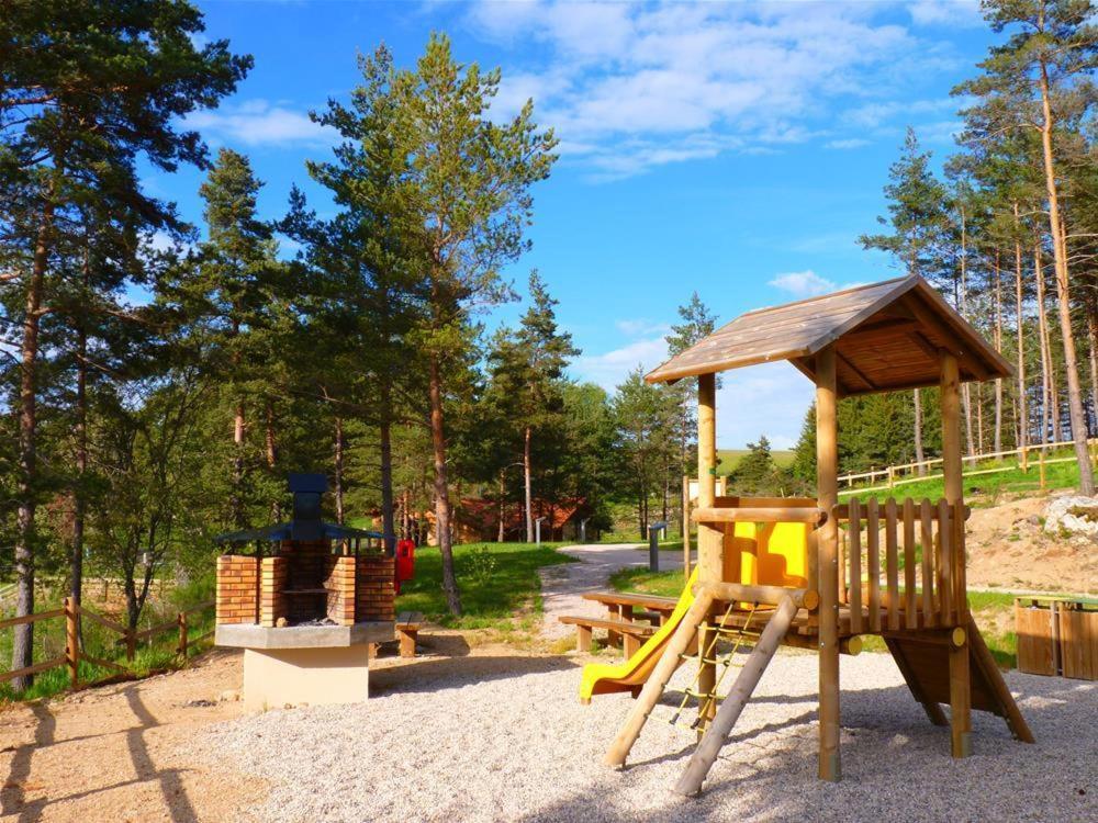 Les Chalets Du Haut-Forez Usson-en-Forez Eksteriør billede